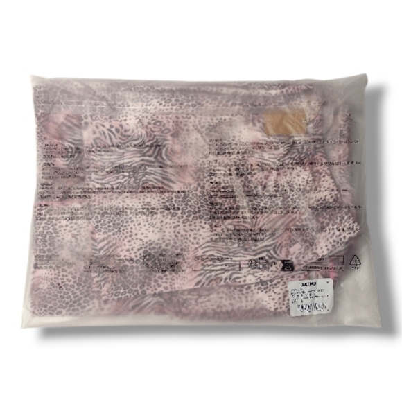 Skims Sleep Short Sleeve Button Up Set - Picture 9 of 11